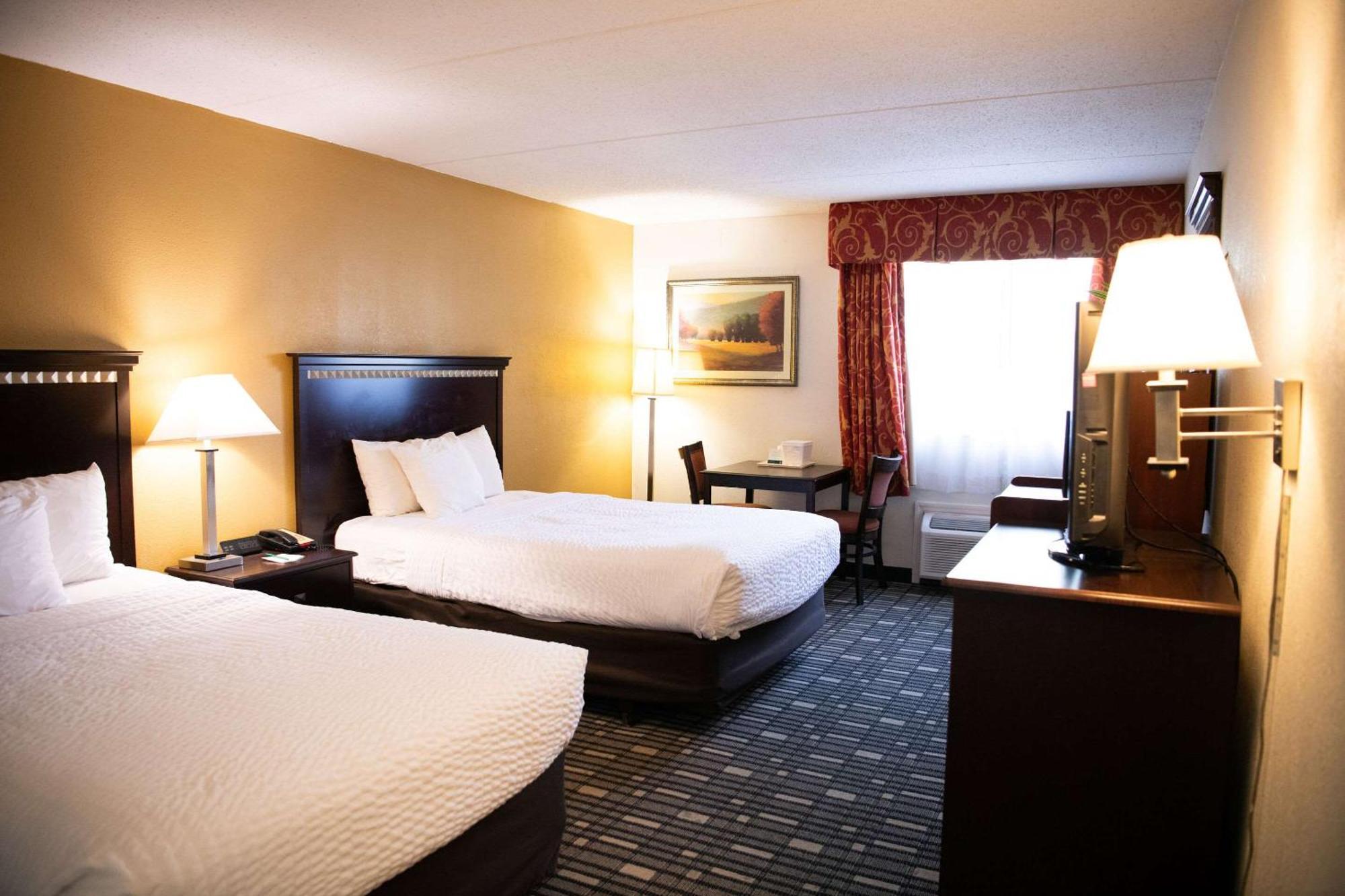 Quality Inn & Conference Center Somerset Kültér fotó