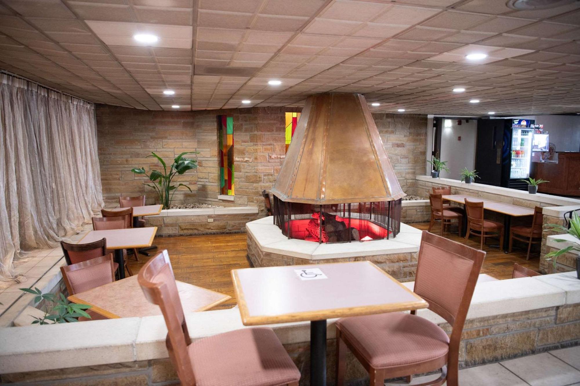 Quality Inn & Conference Center Somerset Kültér fotó
