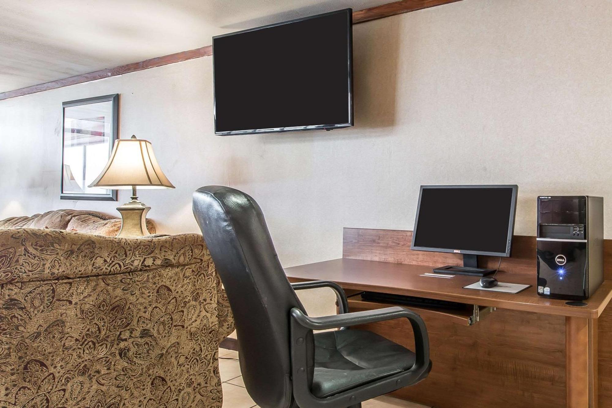 Quality Inn & Conference Center Somerset Kültér fotó